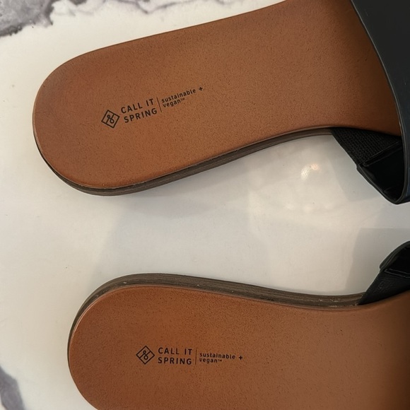 Call It Spring Birdie slides Sandals - Picture 2 of 3